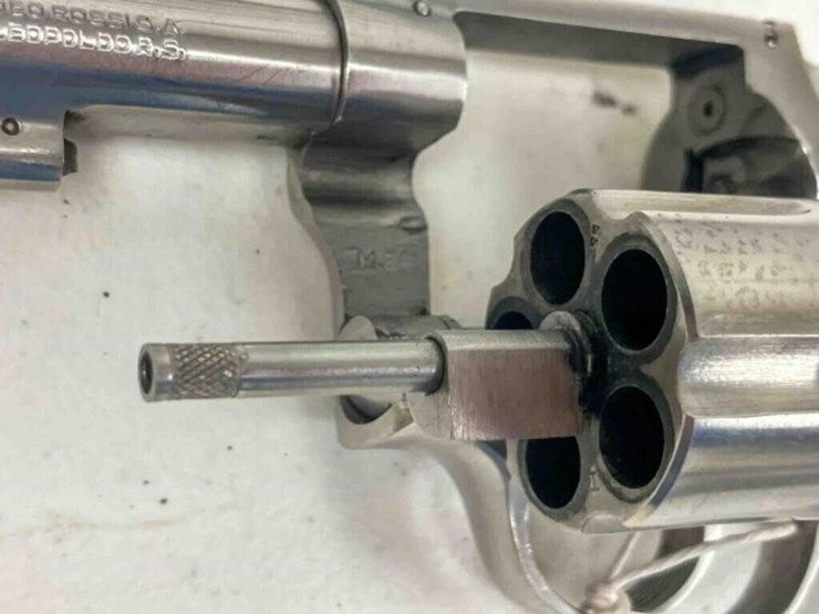 amadeo-rossi-revolver-image-11