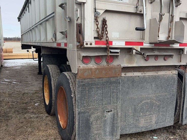 1997-mac-34ft-dump-trailer,-tires-are-80%,-new-hoist-2-years-ago,-new-liner-2-years-ago,-automatic-roll-tarp,-new-jacks,-just-downsizing,-nice-trailer-image-13