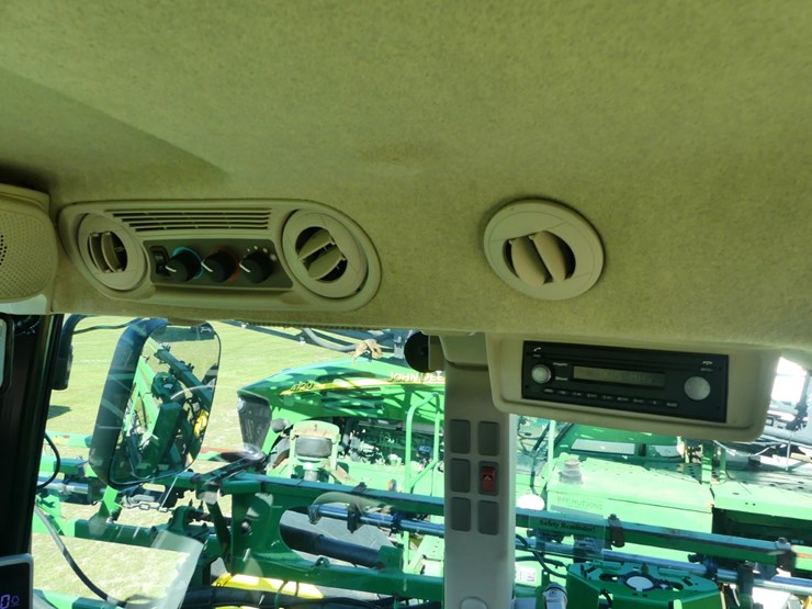 2022-john-deere-r4023-image-25