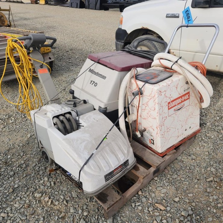 #6030 • (3) Floor Cleaners