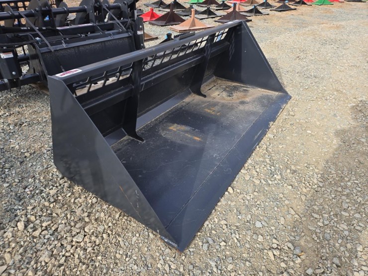 #6001-•-unused-96"-stout-skid-steer-snow-bucket-image-2