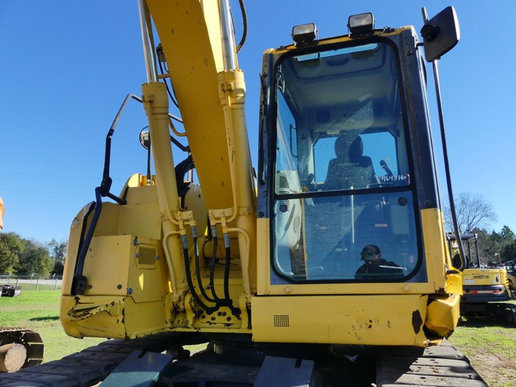 komatsu-pc138us-lc-image-10