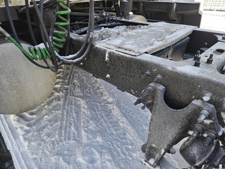 2019-international-lt-image-34