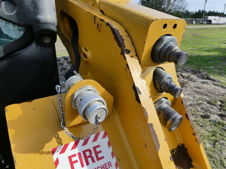 2019-caterpillar-259d-image-12