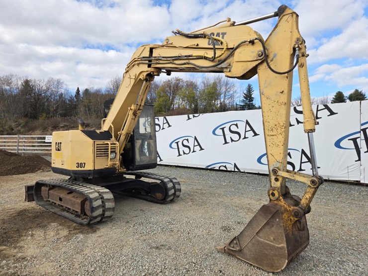 caterpillar-307-image-7