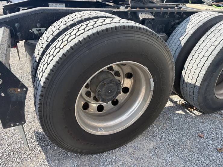 2019-international-lt-image-9