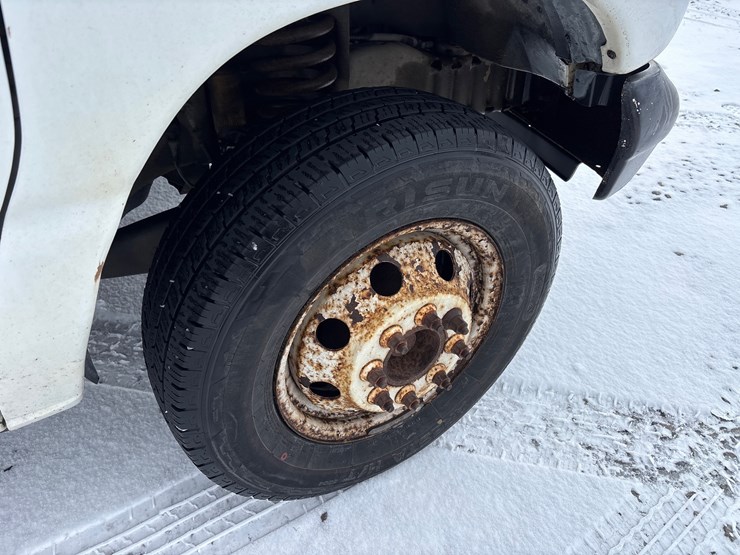 #1117-•-2005-ford-econoline-w/-15'-abc-van-body-image-7