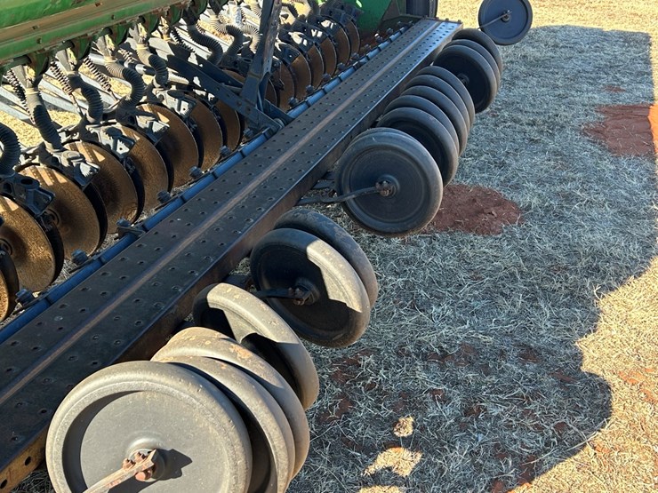 john-deere-8300-image-4