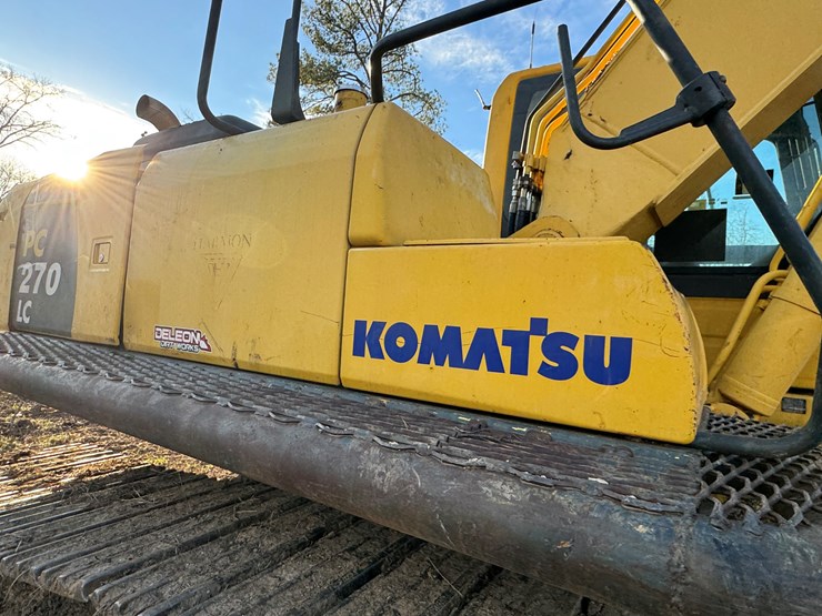 komatsu-pc270-lc-8-image-26