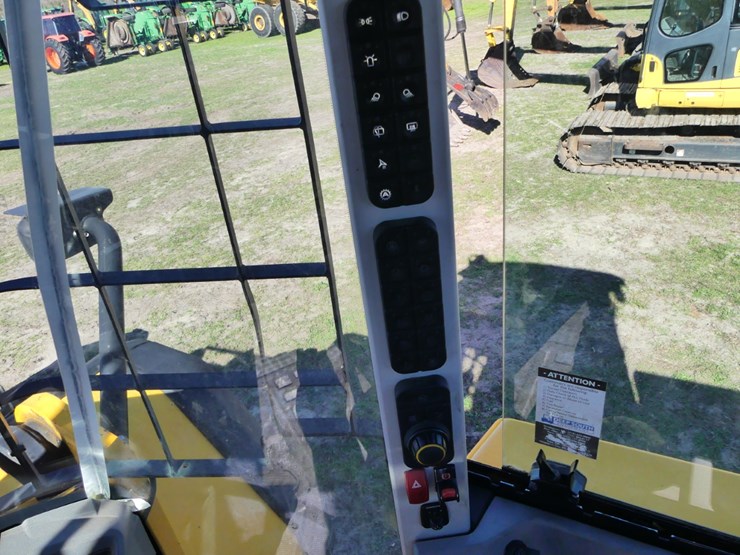 2019-jcb-457-image-18