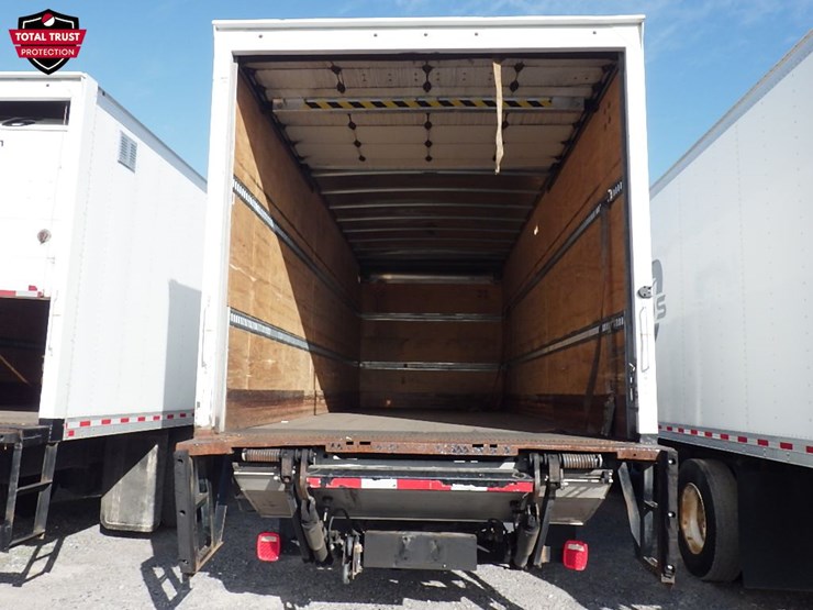 2020-hino-268a-image-8