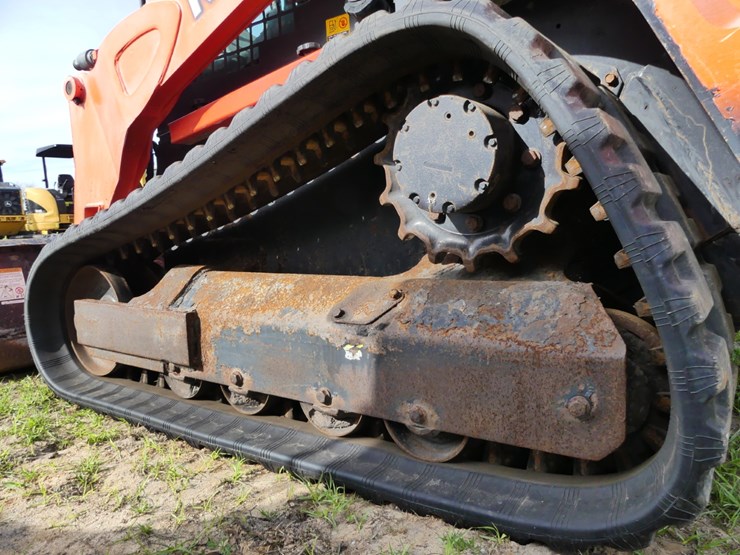 2019-kubota-svl75-2-image-5