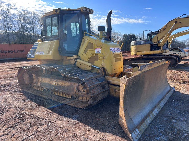 komatsu-d61pxi-24-image-7