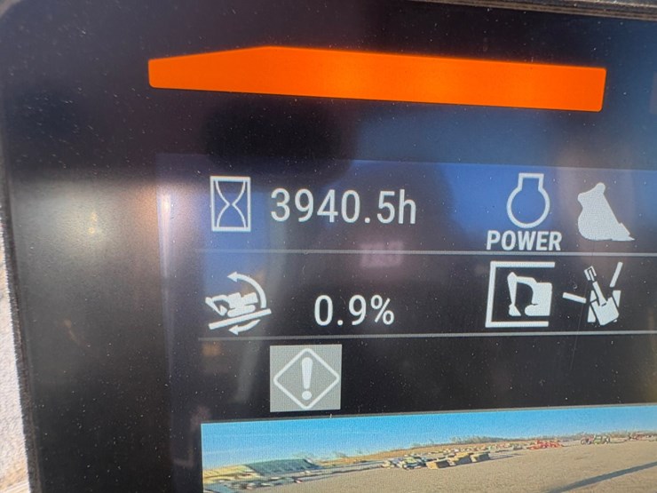 2021-caterpillar-330-image-52