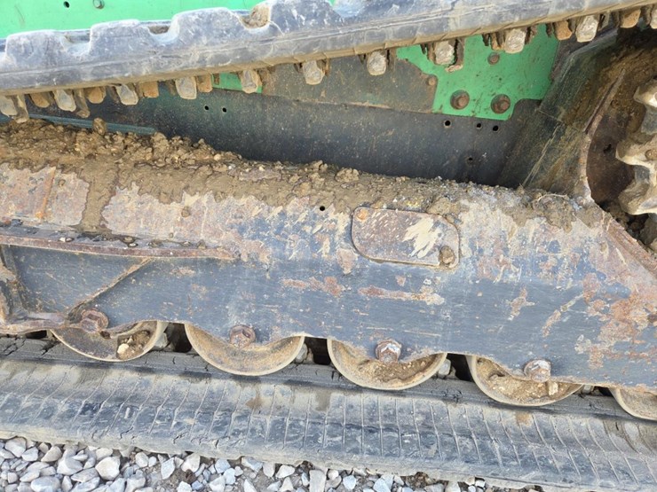 2018-bobcat-t740-image-54