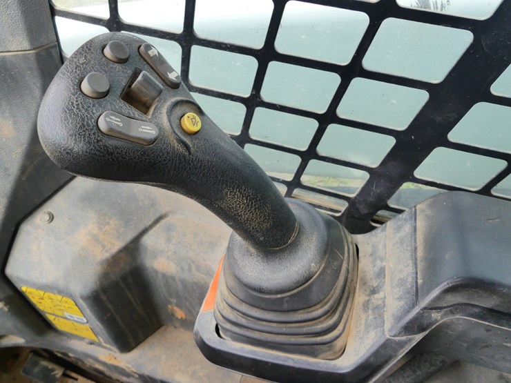 2021-bobcat-t66-image-13