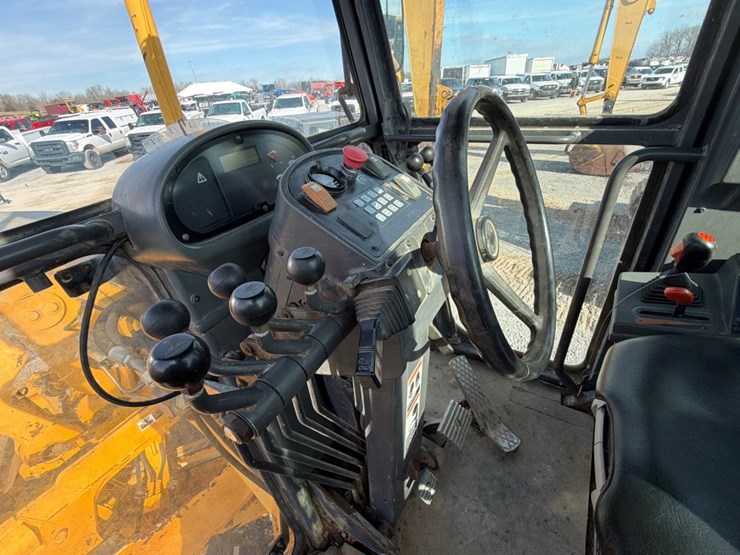 volvo-g710b-image-13