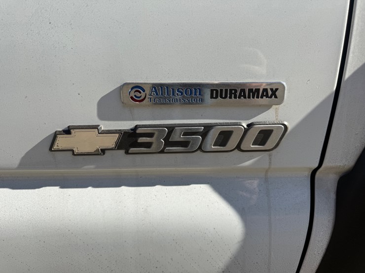 2006-chevrolet-3500-image-4