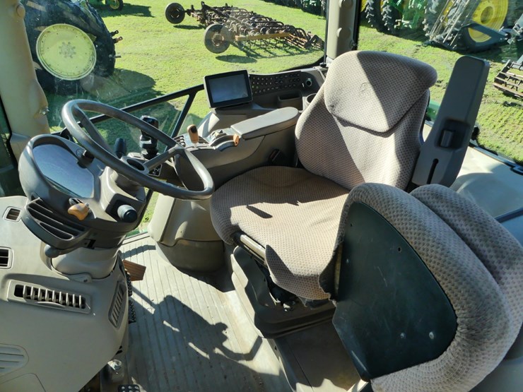2019-john-deere-6125r-image-13