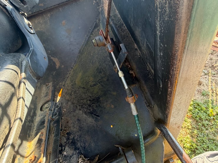 john-deere-640d-image-23