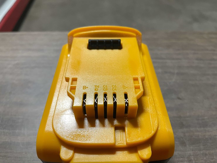 #2058-•-new-dewalt-campatible-20v-batteries-(cw)-image-6