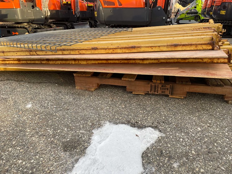 #4073-•-(24)-pallet-rack-beams-(09)-image-13