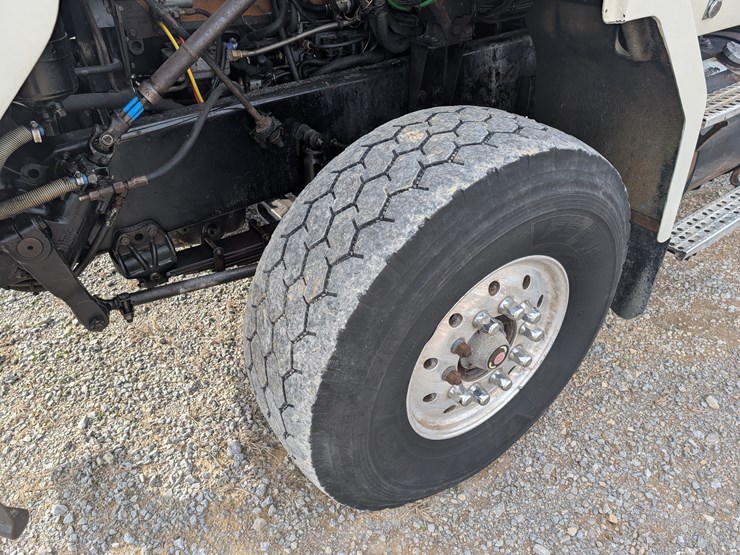 2001-national-1800-image-10