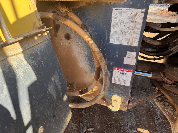 komatsu-wa380-7-image-43