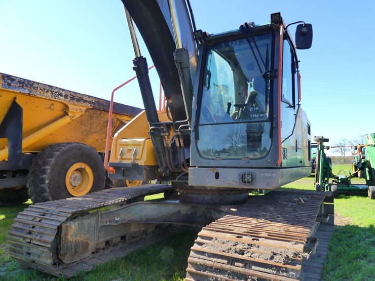 volvo-ec220el-image-12