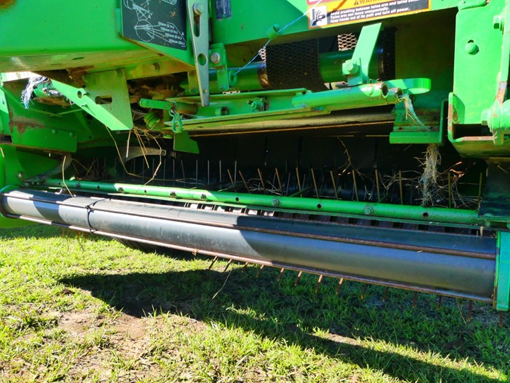 john-deere-568-image-10