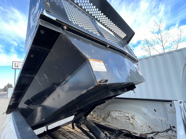 2016-ram-2500-tradesman-image-121