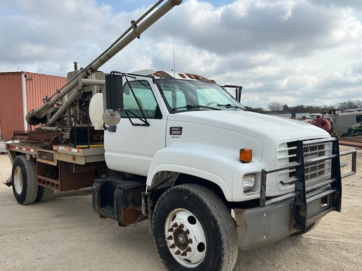 2000-caterpillar-3126-image-3