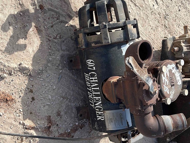 challenger-vacuum-pump-image-1