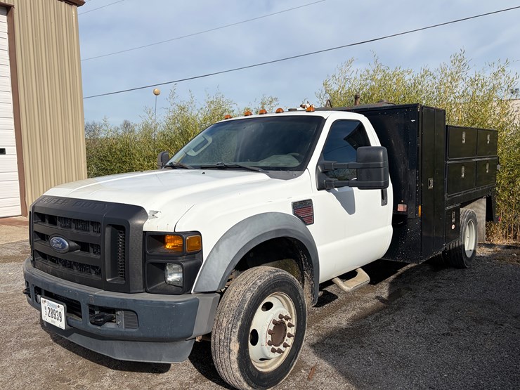 2008-ford-f550-xl-image-1