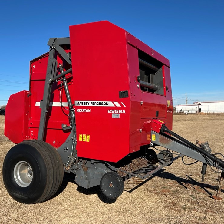 MASSEY-FERGUSON 2956A