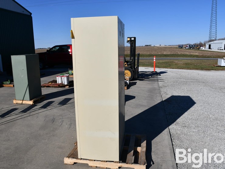 tennsco-metal-cabinet-image-8