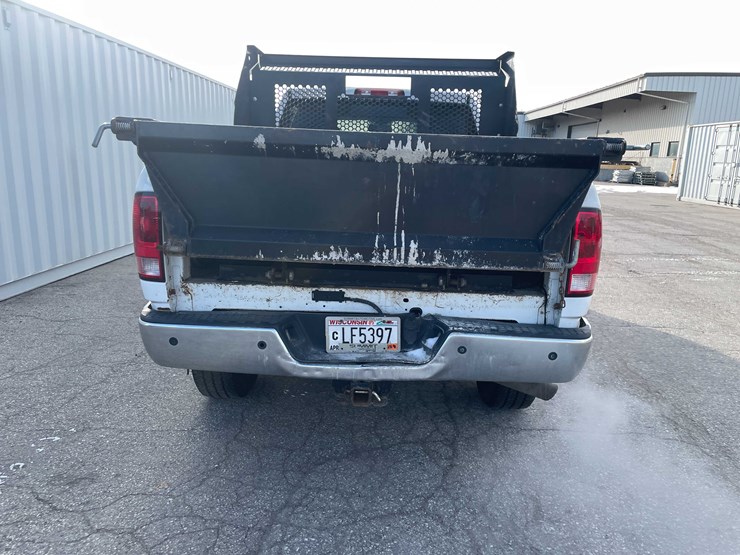 2016-ram-2500-tradesman-image-5