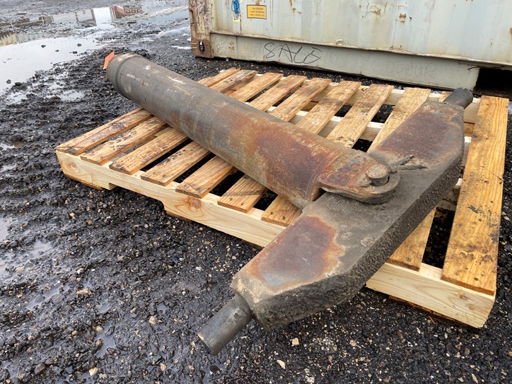 #1318-•-2-stage-hydraulic-ram-image-3