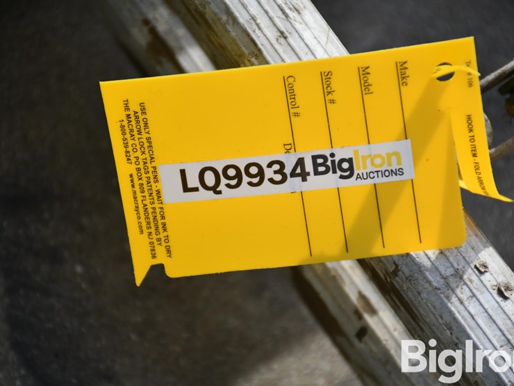 werner-d-1232-2-32'-ladder-image-15