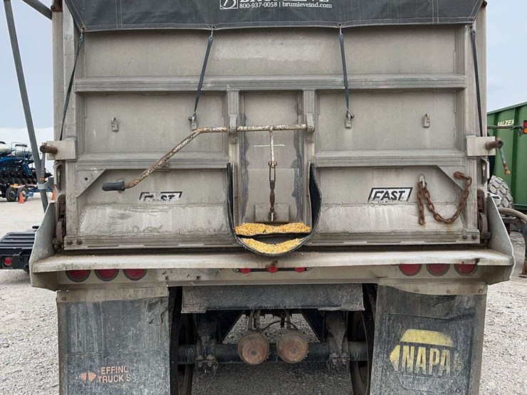 1990-east-28ft-dump-trailer,-new-hoist,-like-new-tires,-and-newer-tarp,-newer-tarp-bows,-good-liner,-really-good-shape-for-the-year,-good-shape,-just-downsizing-image-6