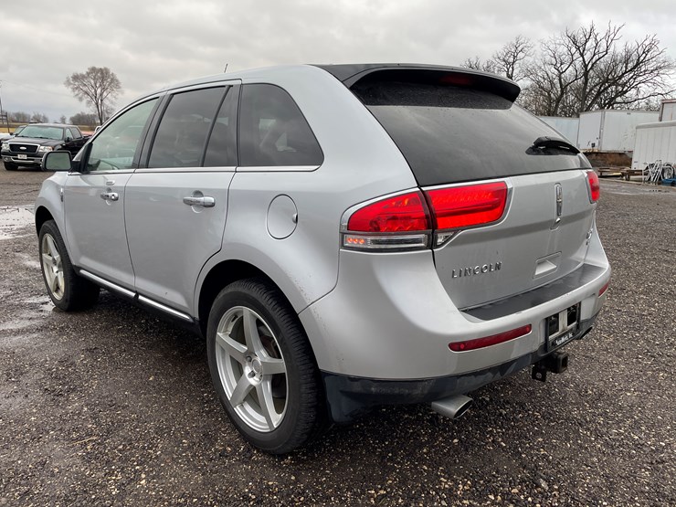 2012-lincoln-mkx-image-7