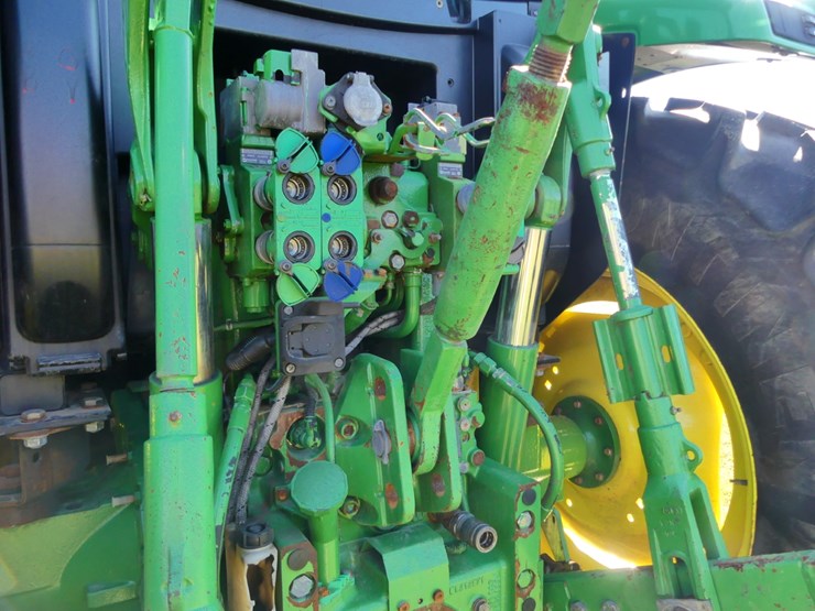 2019-john-deere-6125r-image-6