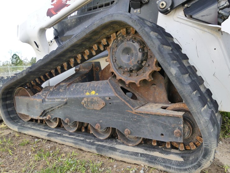 2020-bobcat-t76-image-5