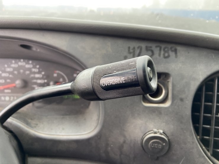 2004-ford-e350-sd-image-26