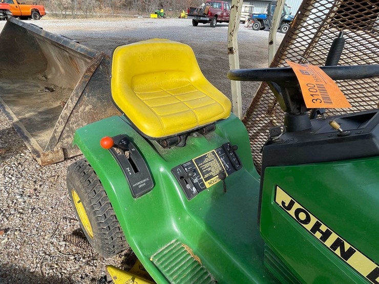 john-deere-165-image-12