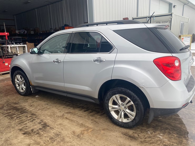 2015-chevrolet-equinox-lt-image-6