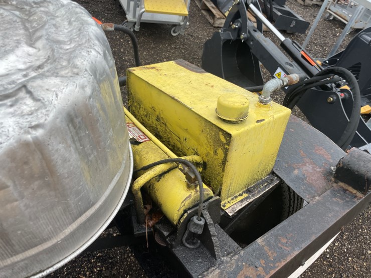 #1190-•-gas-powered-hydraulic-log-splitter-image-9