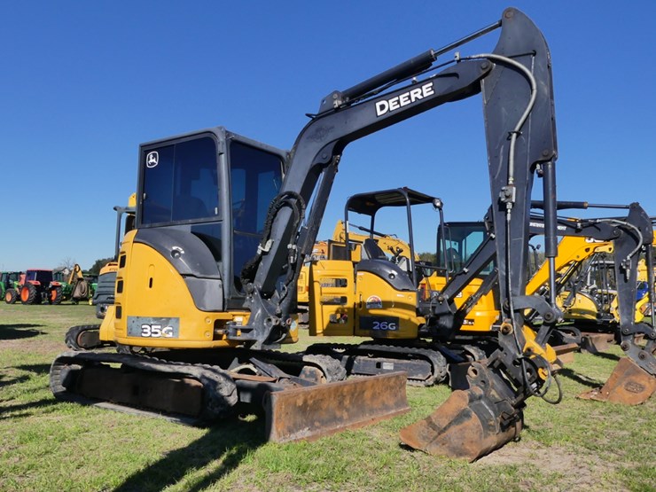 2019-deere-35g-image-1