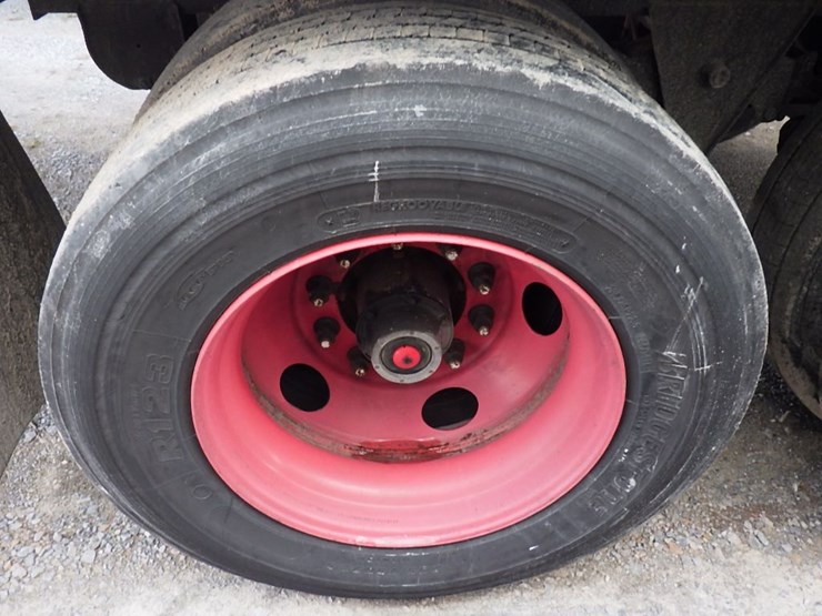 2018-hyundai-translead-image-11