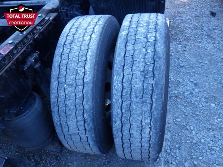 2023-volvo-vnl-760-image-8